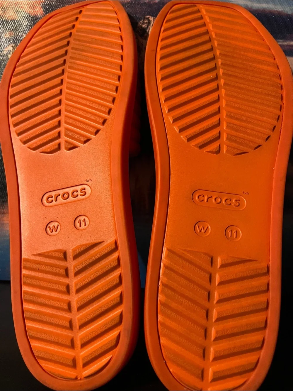 CROCS bold orange